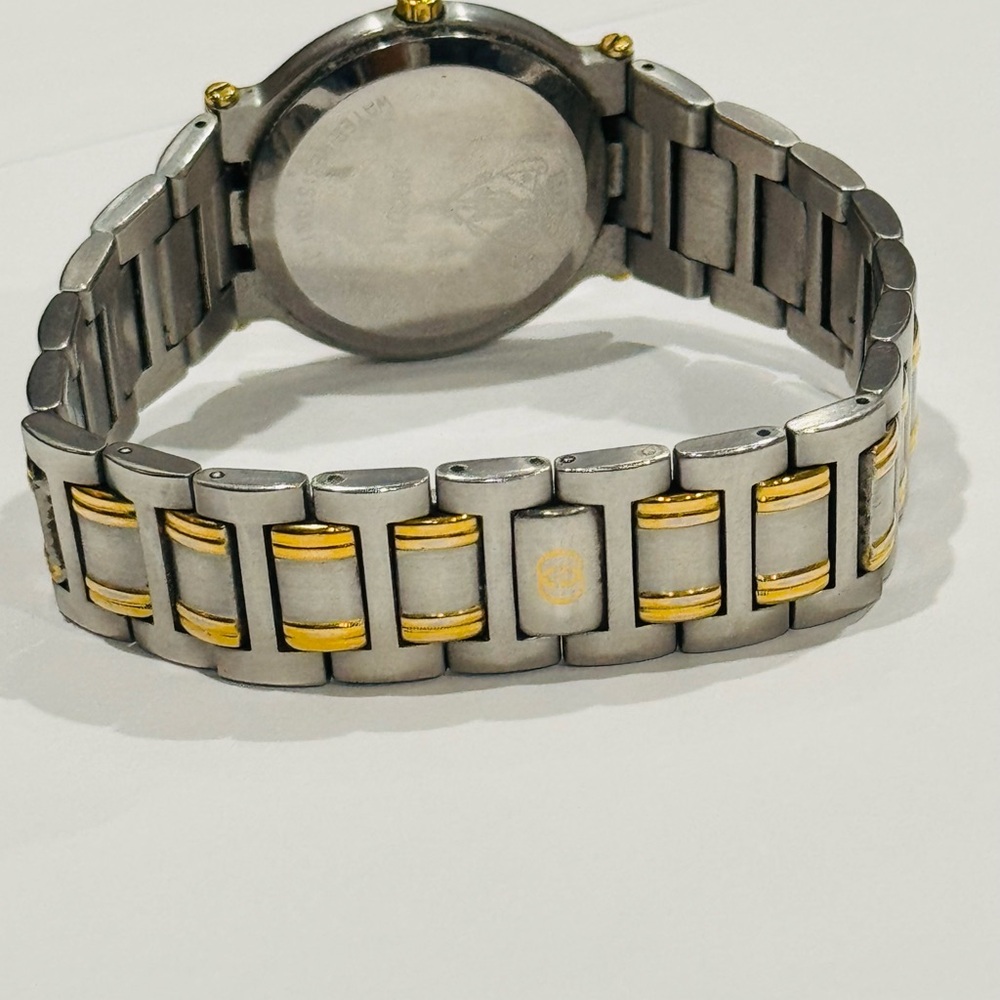 Vintage Gucci Two-Tone Watch New Battery - Picture 8 of 12